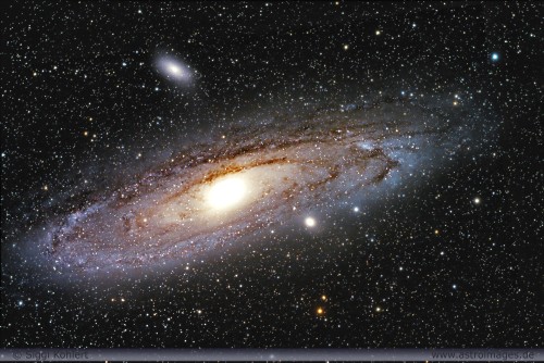 ./bilder/GalaxieM87.jpg
